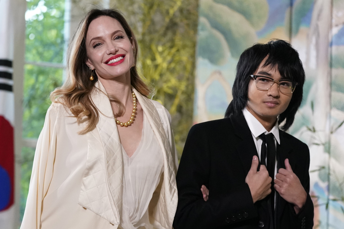 Angelina Jolie a jej adoptívny syn Maddox Jolie-Pitt 