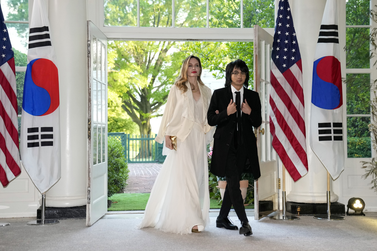 Angelina Jolie a jej adoptívny syn Maddox Jolie-Pitt