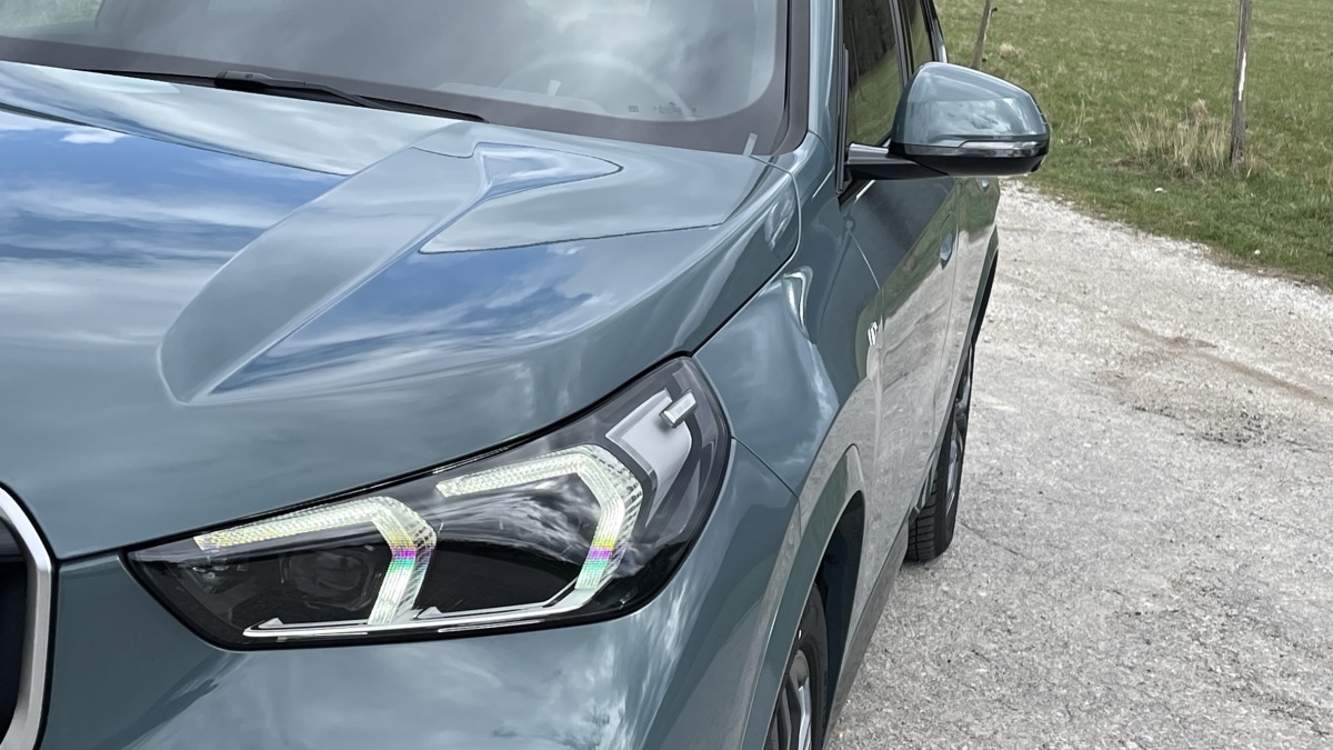 BMW X1 xDrive 23i  (2023)