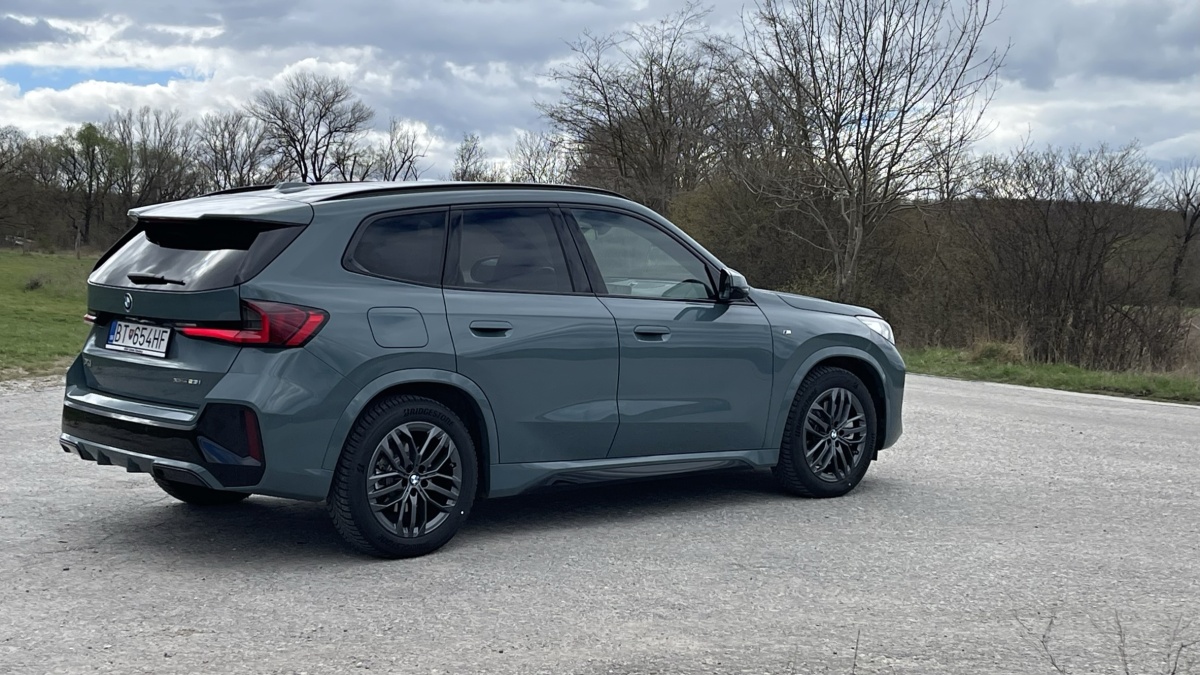 BMW X1 xDrive 23i  (2023)