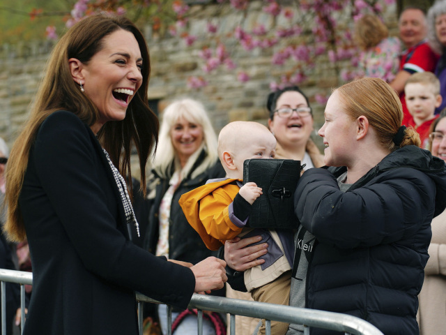 princ William a princezná Kate