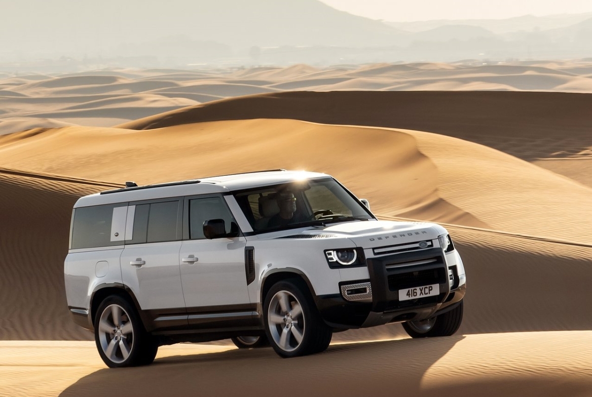 Land Rover Defender 130