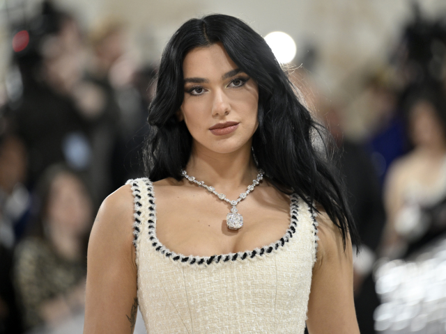 Dua Lipa 