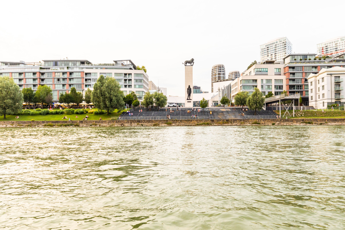 Eurovea, promenáda