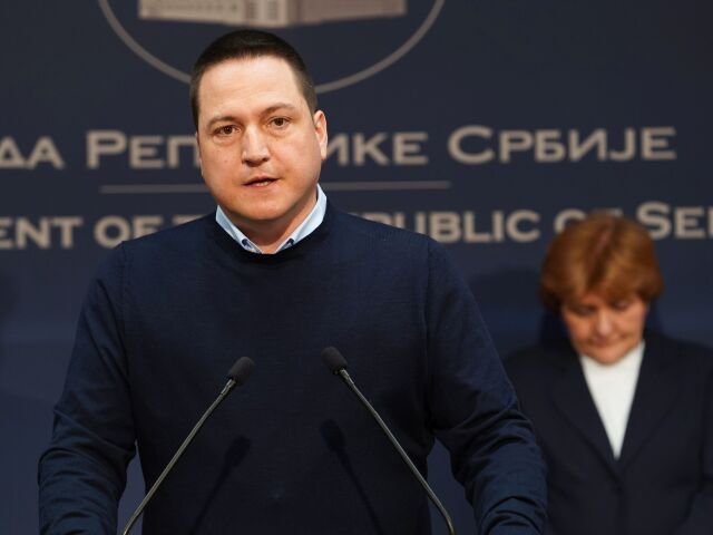 Srbsko Ružič Školstvo Minister Streľba Deti Odstúpenie