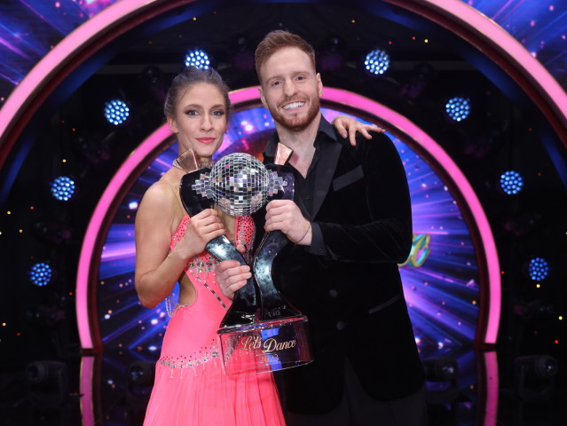 Jana Kovalčiková a Vilém Šír ako víťazný pár 8. série Let's Dance.