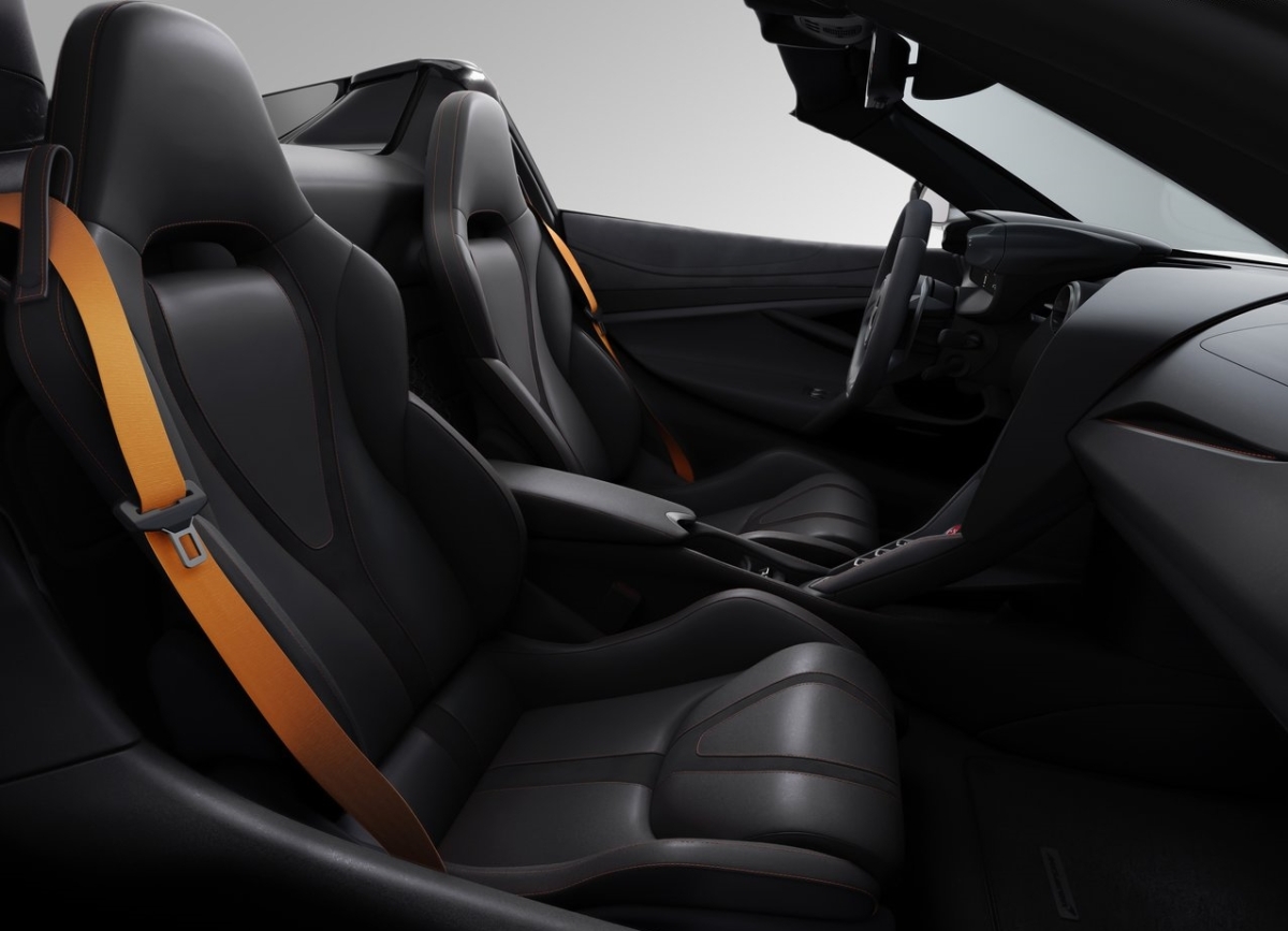 McLaren 750S Spider 8