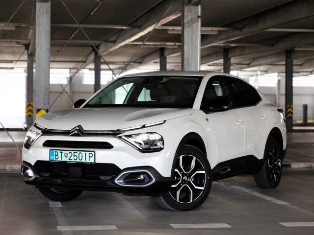 Citroën ë-C4 X - test 2023