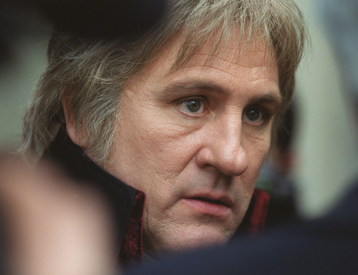 Gérard Depardieu Bedári TV