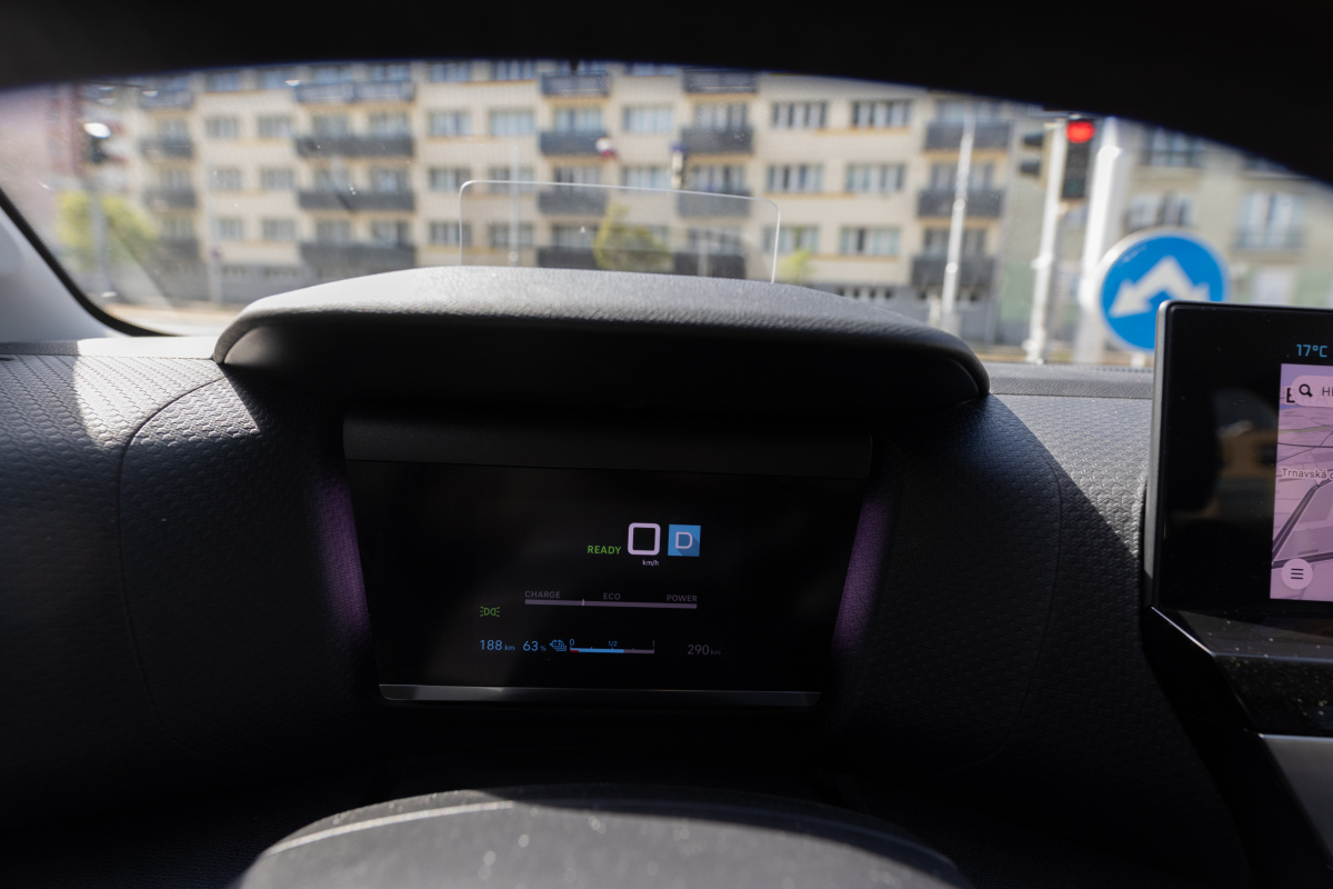 Citroën ë-C4 X - test 2023