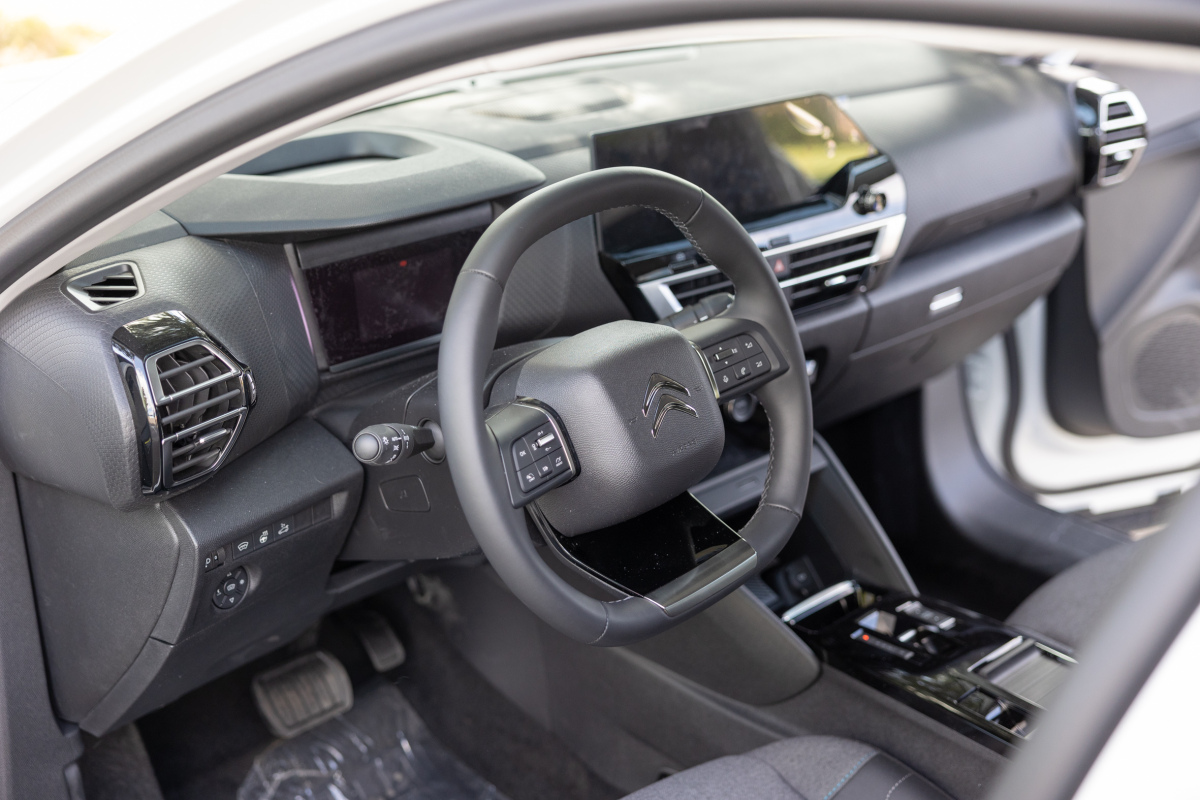 Citroën ë-C4 X - test 2023