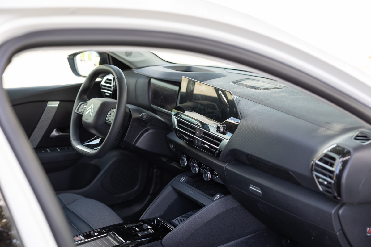 Citroën ë-C4 X - test 2023
