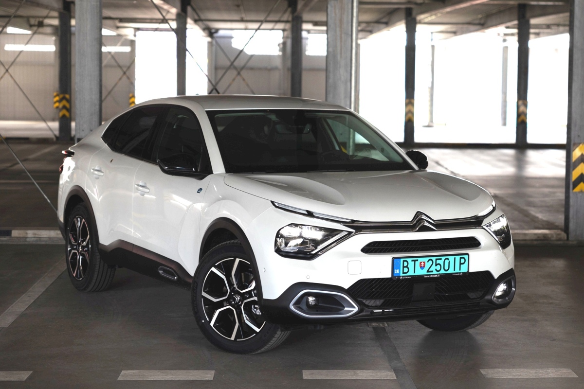 Citroën ë-C4 X - test 2023