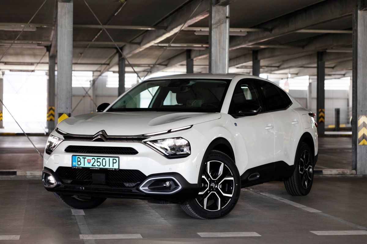 Citroën ë-C4 X - test 2023