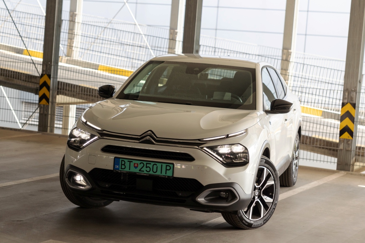 Citroën ë-C4 X - test 2023