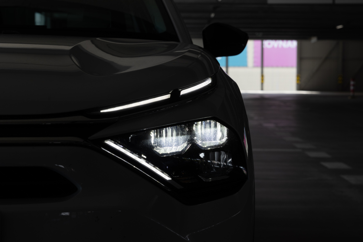 Citroën ë-C4 X - test 2023