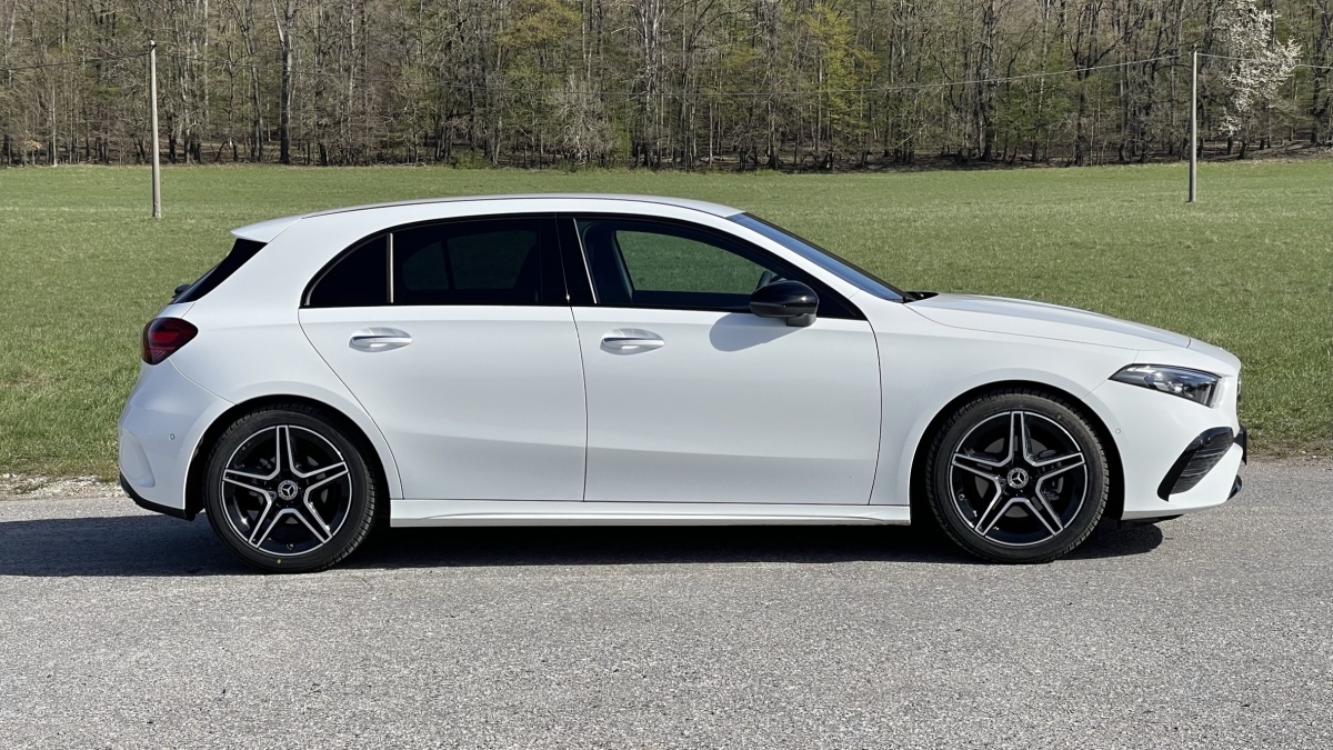 Mercedes A 180 (2023)