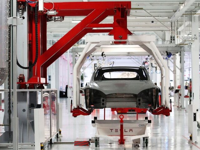 Tesla - výroba