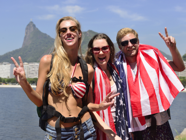 Američania, americkí turisti, cestovanie, zástava, USA, vlajka, mladí,