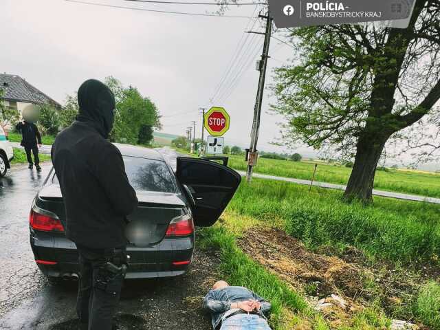 Polícia zadržanie