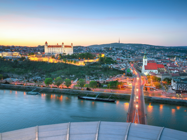 Bratislava, Dunaj, Bratislavský hrad, Kamzík