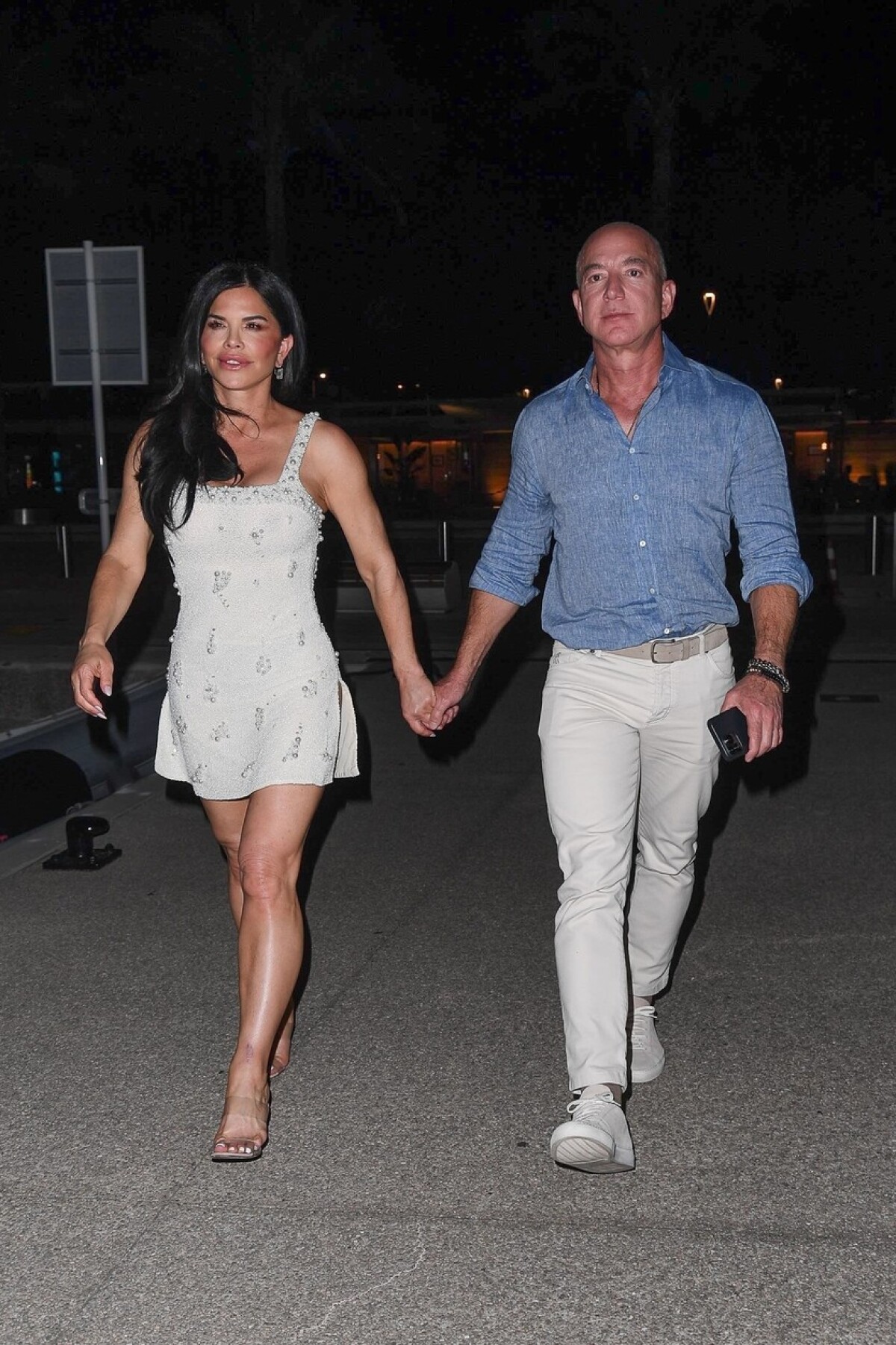 Jeff Bezos a jeho snúbenica Lauren Sanchez 