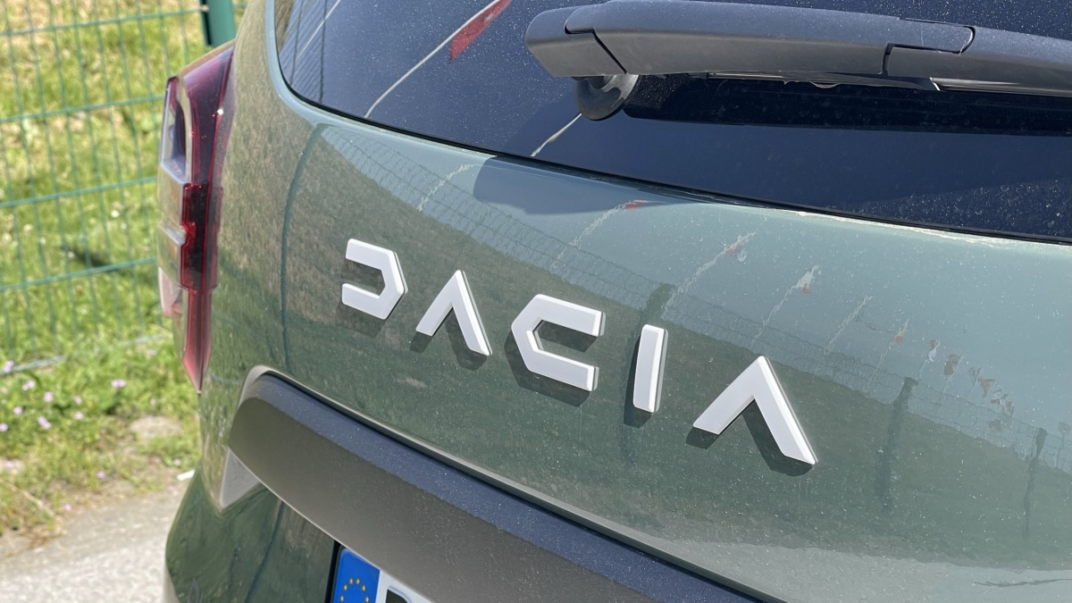 Dacia Duster Journey TCE 150 EDC (2023)