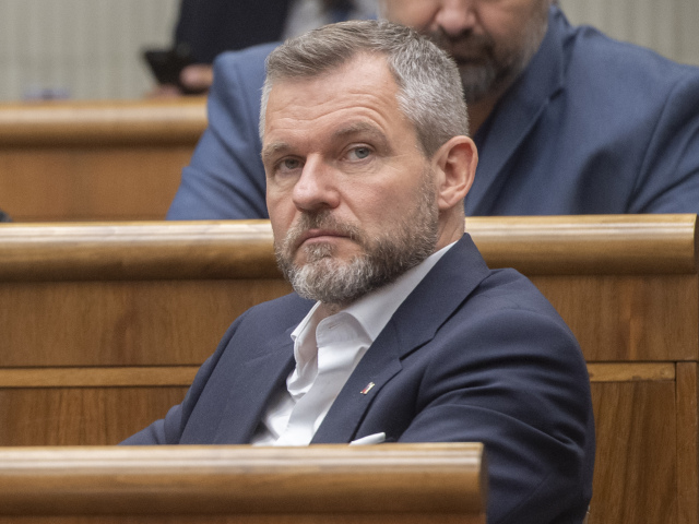 mimoriadna schôdza, Peter Pellegrini
