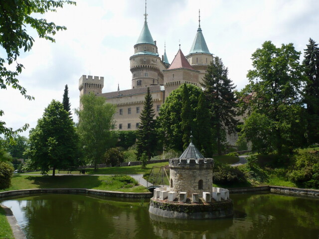 bojnicky zamok, snm