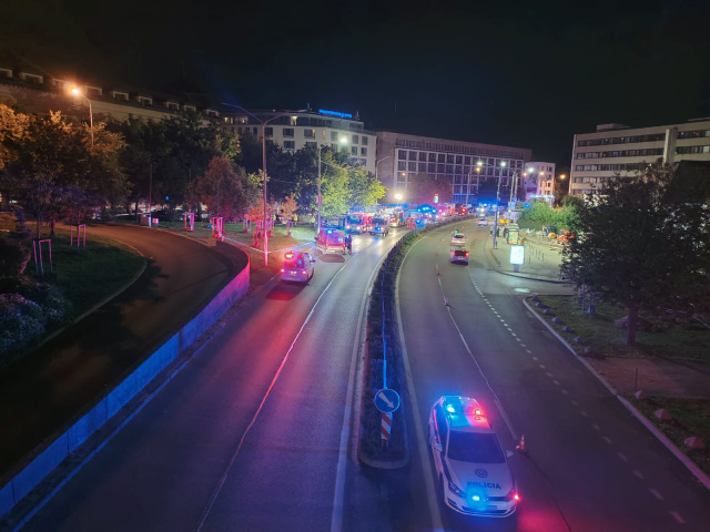 SR Bratislava nehoda zastávka HaZZ polícia BAX