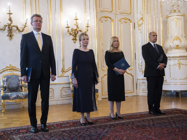 otruba, kováčová, grigová, burian, veľvyslanci