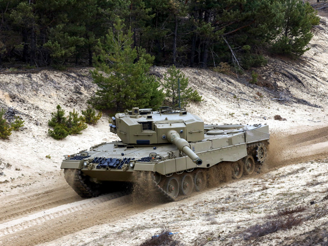 tank Leopard 2A4