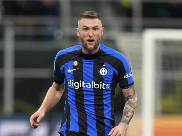 6 Milan Škriniar