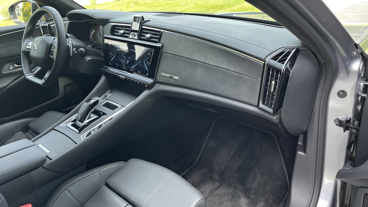 DS9 E-TENSE 4x4 360 (2023)