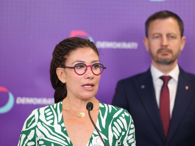 heger, nicholsonová