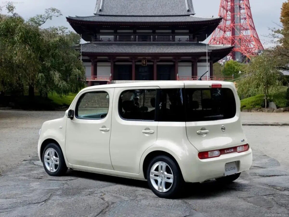 Nissan-Cube-2010-1280-1e-1024x768