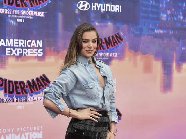 Hailee Steinfeld