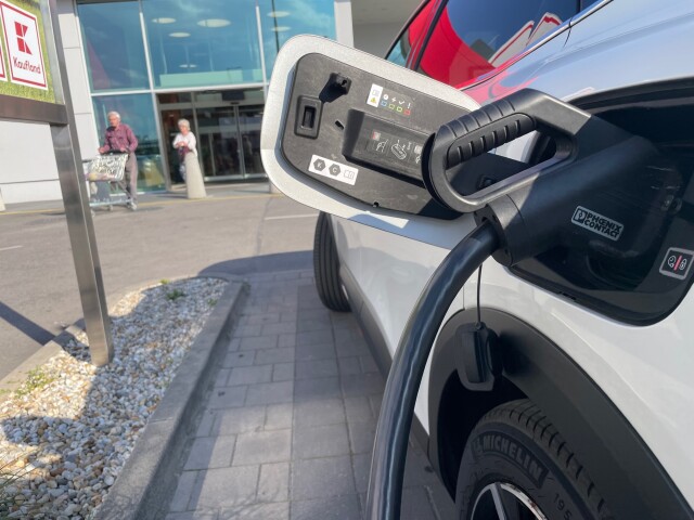 Citroën ë-C4 X - test 2023