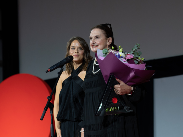 eva holubová