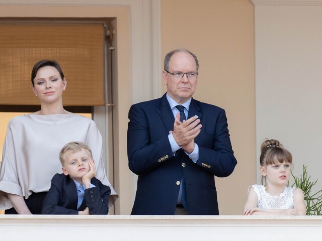 Knieža Albert II, jeho manželka, princezná Charlene