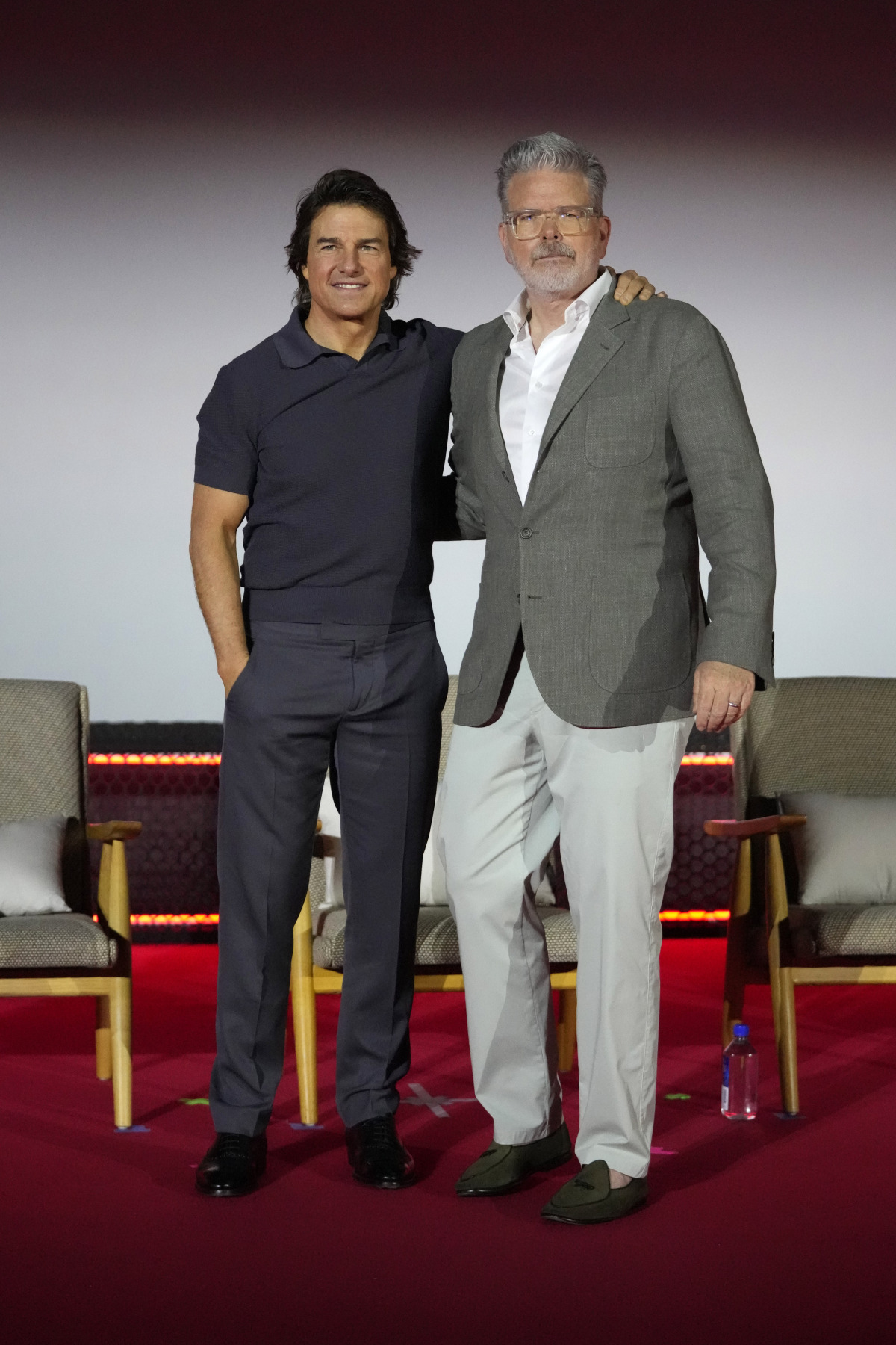 Christopher McQuarrie (vpravo) a herec Tom Cruise