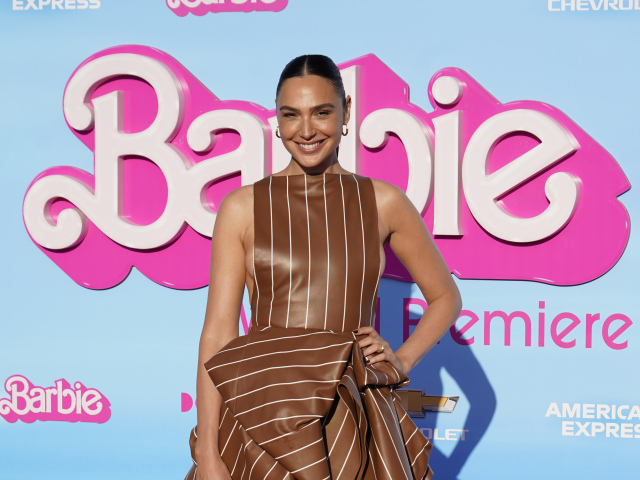 Gal Gadot v kreácii JW Anderson