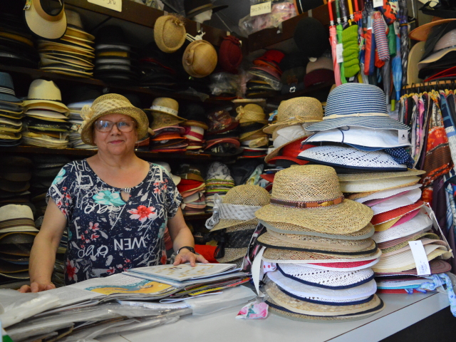 Eva Pepová, klobúky, obchod, predajňa, Trnava