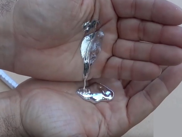 Gallium Melting In Hand