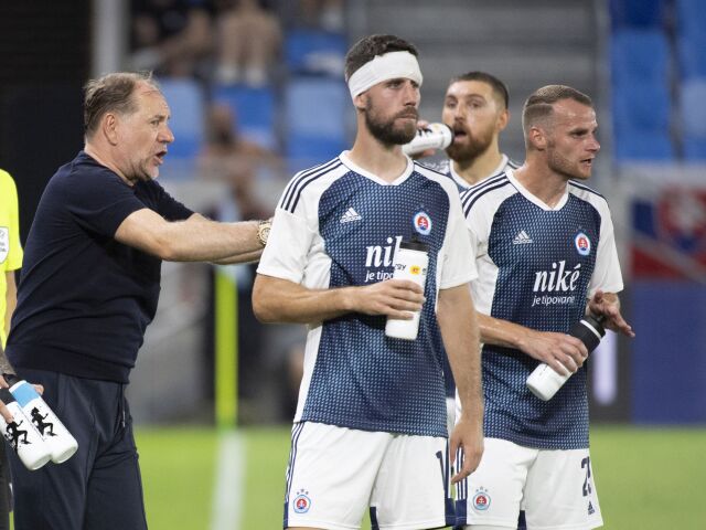 SR futbal LM 1. predkolo Slovan Swift BAX