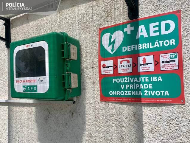 defibrilátor, krádež, Nové Zámky, Strekov