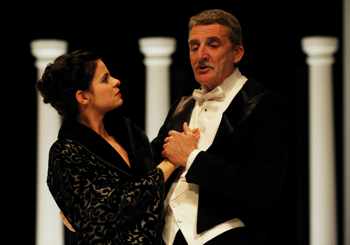 Anna Kareninova  2009  Zuzana Fialova  Martin Huba  foto Ctibor Bachraty