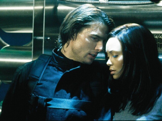 Tom Cruise a  Thandie Newton