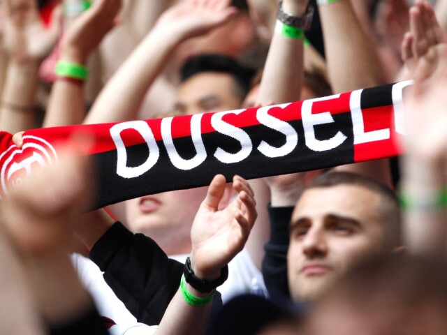 Düsseldorf, fanúšik