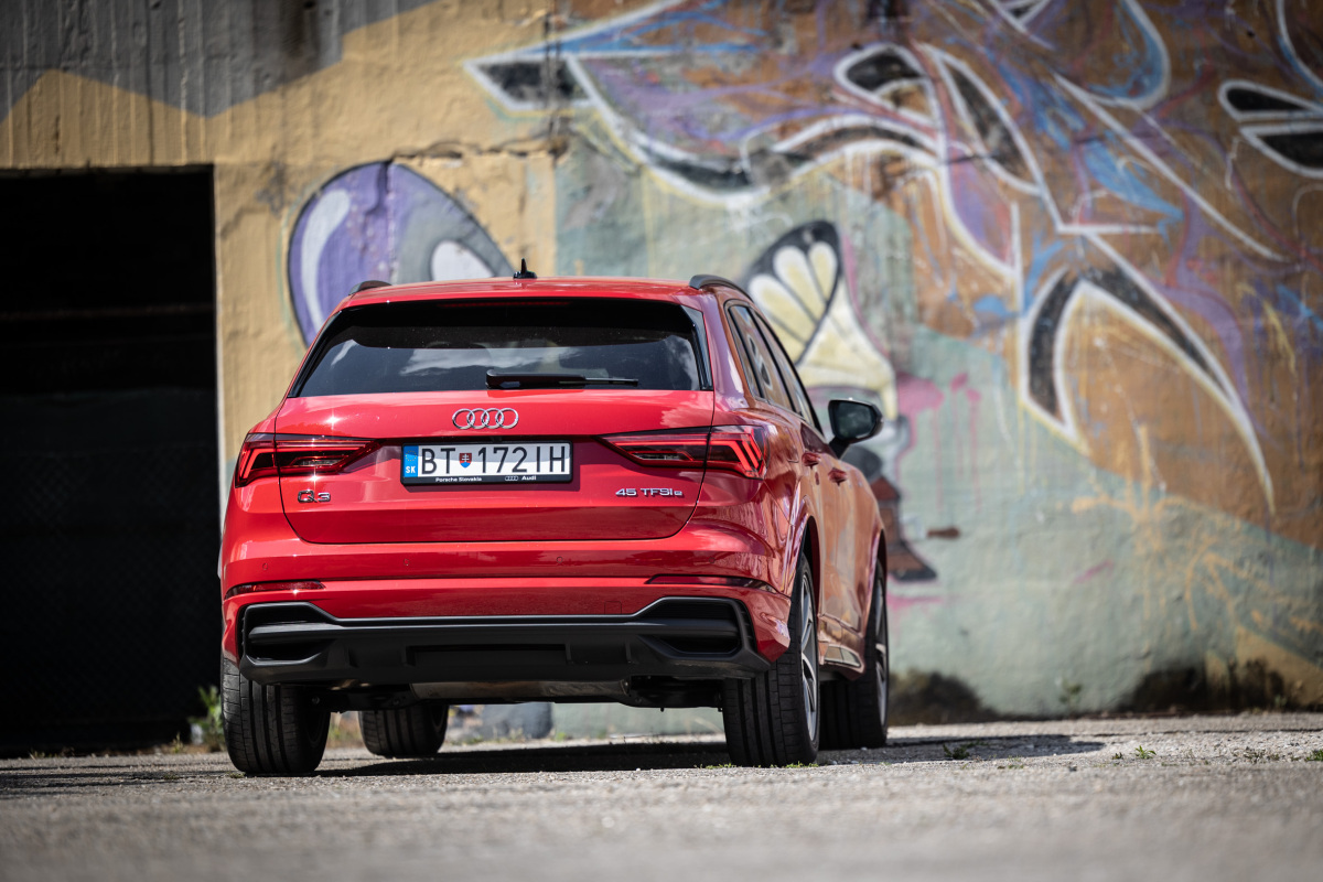 Audi Q3 45 TFSI e (2023)